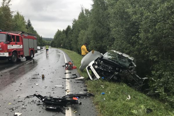 Řidič peugeotu zemřel při páteční nehodě u Rokycan