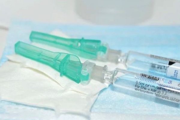 Region: Jako první budou proti koronaviru očkováni zdravotníci