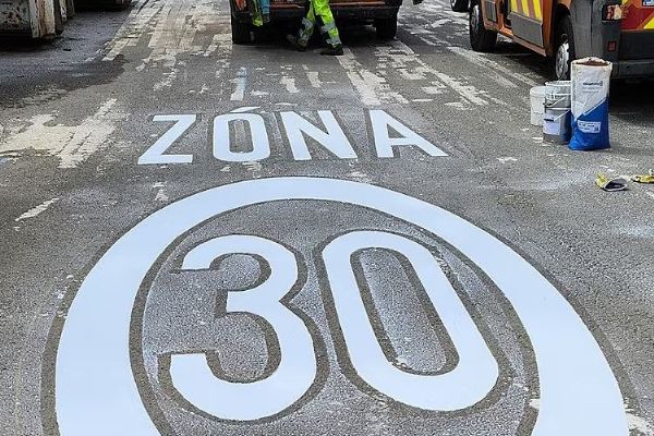 Brno zavádí více zón s rychlostí 30 km/h, plošný limit neprojde