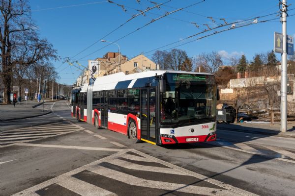 Technické závady po zahájení provozu nejdelších trolejbusů