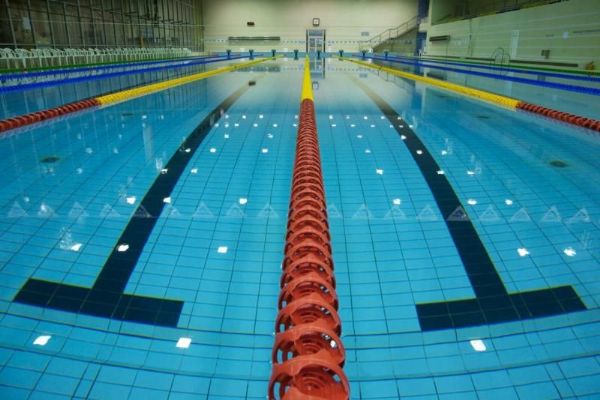 Krytý padesátimetrový plavecký bazén na Eliščině nábřeží od září funguje opět v běžném režimu