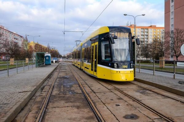 Na Koterovskou se od soboty vracejí tramvaje