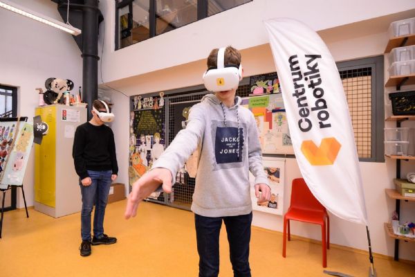 Plzeň inovuje výuku. Školáci se budou vzdělávat pomocí virtuální reality