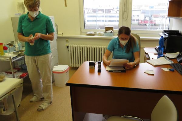 Poliklinika AGEL Plzeň aplikovala ve znovuotevřeném očkovacím centru přes 2 000 vakcín