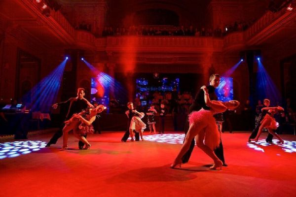 Reprezentační ples města Plzně mění termín