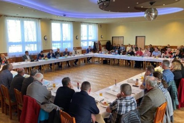 Setkání s představiteli obcí a měst zakončili krajští radní na Rokycansku  