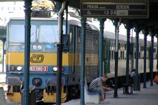 Lidé z Rokycanska obsadili vlaky na Plzeň