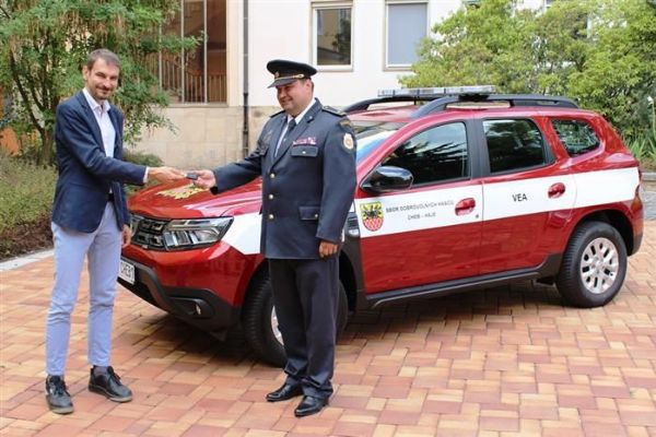Cheb: Dobrovolní hasiči mají nové vozidlo