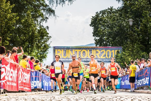 RunTour 2016 bude mít rovných deset závodů!  Nově se poběží na trati slavné Velké Pardubické 