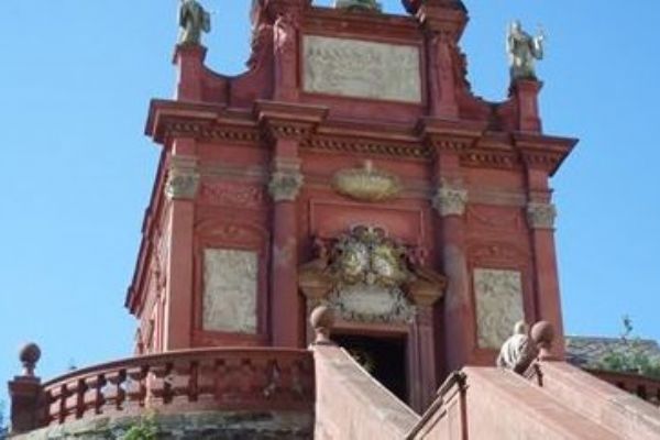 Karlovarský kraj: Máte rádi barokní architekturu? Baví vás cestování? 