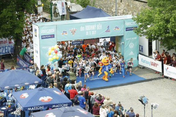 Karlovy Vary: Dosavadní nejlepší časy pokořili v půlmaratonu muži i ženy 