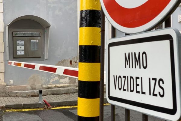 Karlovy Vary: Vandalové opět poničili Babybox