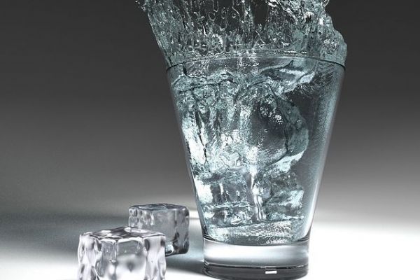 Kontroly SZPI prokázaly nejen nevyhovující vzorky ledů do nápojů