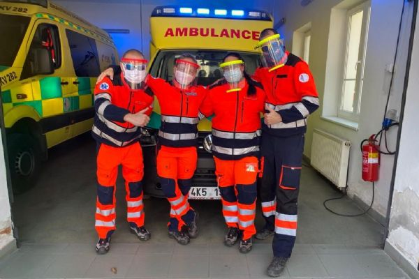 Krajští záchranáři budou mít nové defibrilátory a plicní ventilátory