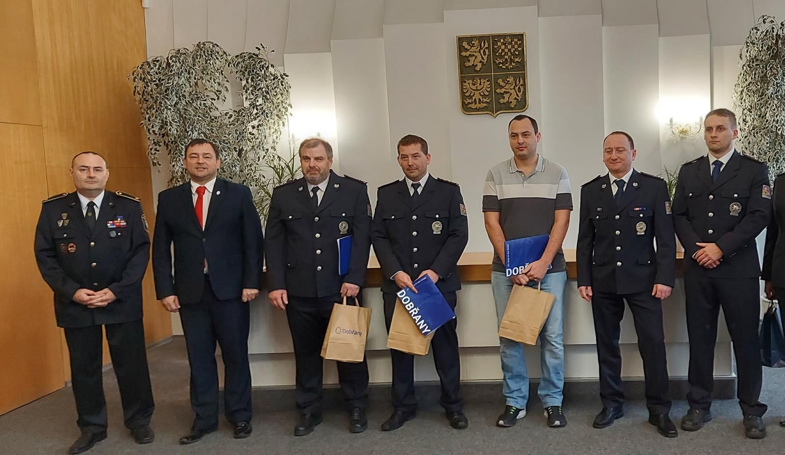 Policisté z Dobřan zachránili životy. Převzali ocenění