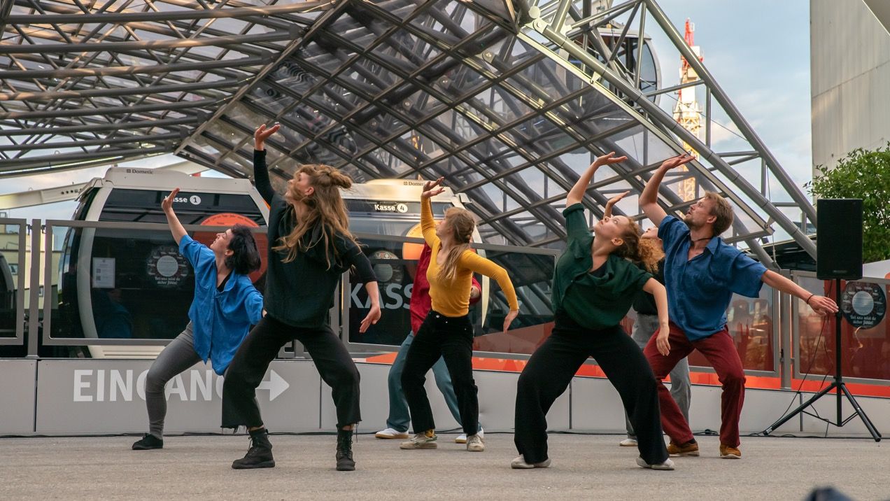 Premiéra open-air projektu The Urge Grows v Plzni propojuje taneční scénu