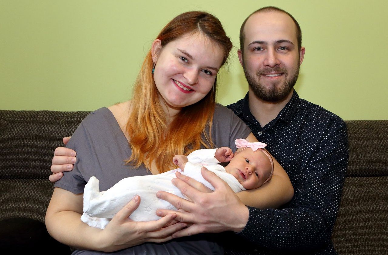 První narozený občánek centrálního obvodu Plzně je holčička Johanka