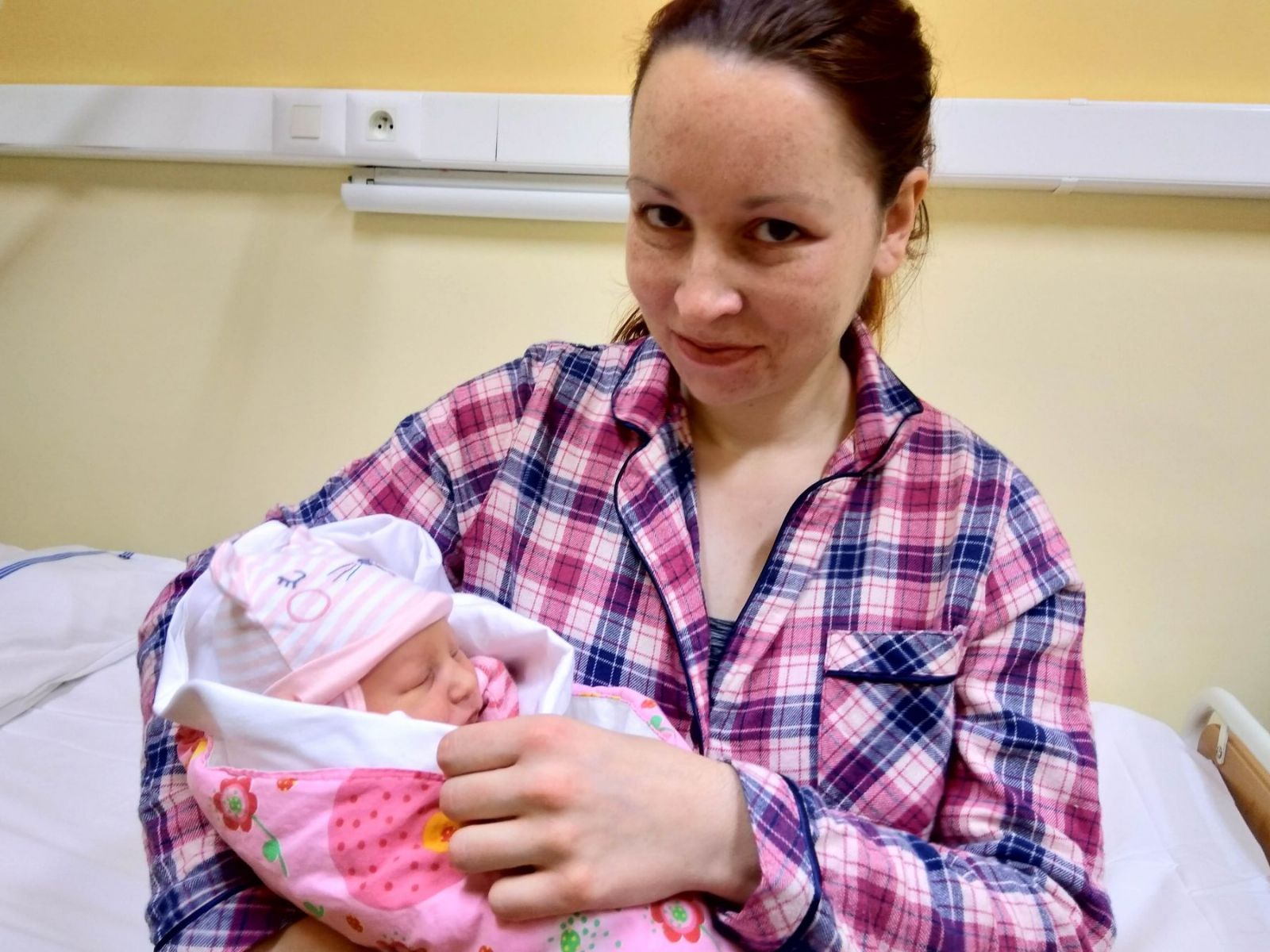 Prvním krajským miminkem roku 2019 je Laurinka narozená ve Stodě