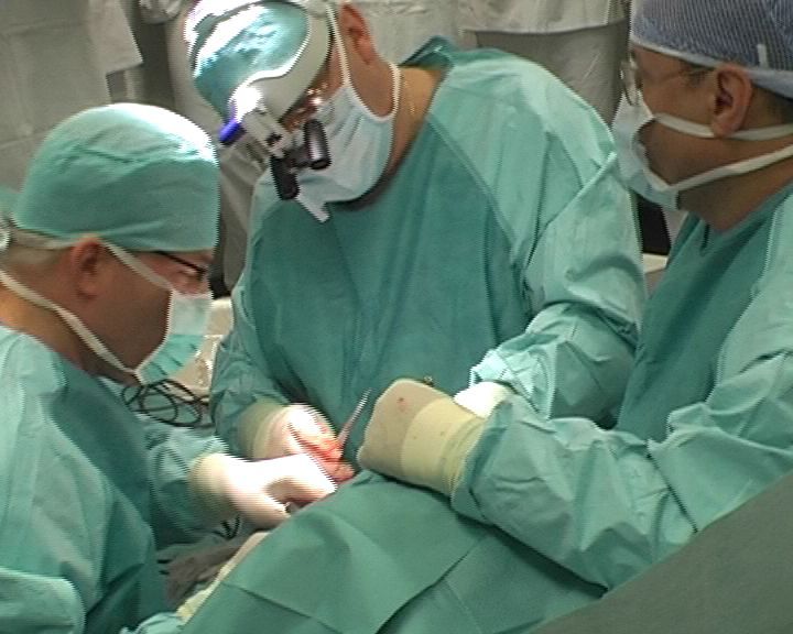 Stovky ortopedických operací odložil na Plzeňsku covid