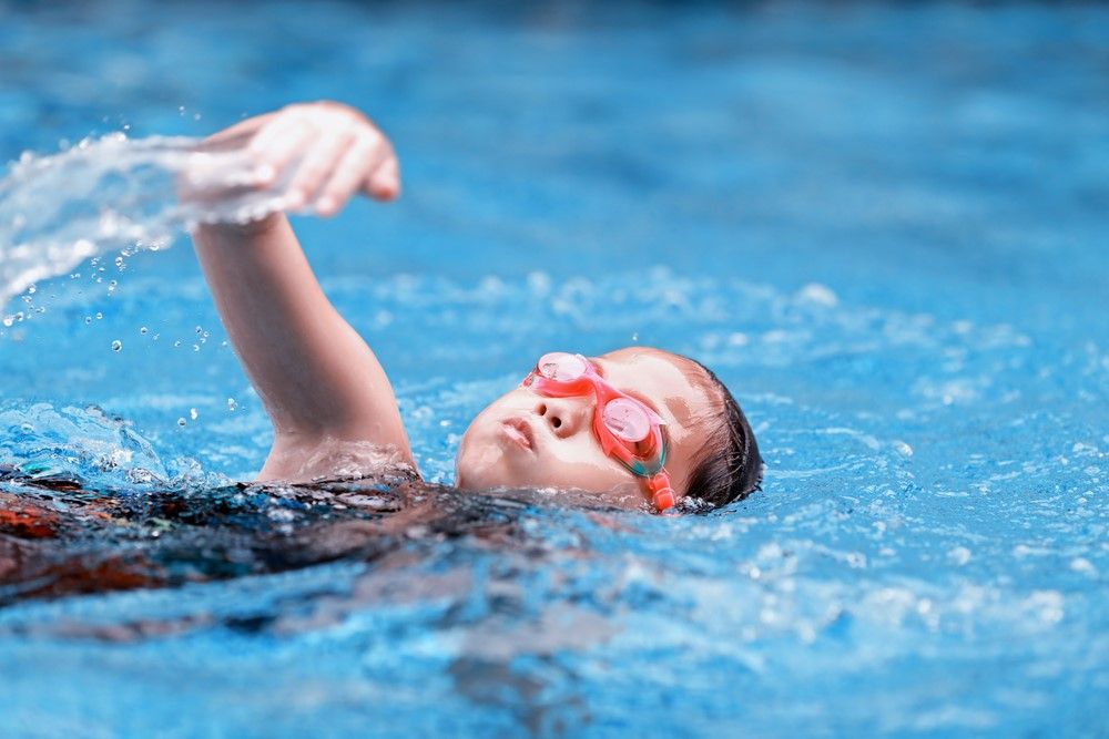 Chcete naučit své dítě plavat? 6 tipů, jak na to