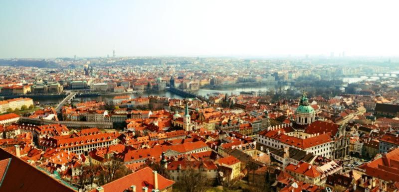 Češi po pandemii tvoří v Praze nejsilnější skupinu návštěvníků. V závěsu za nimi jsou turisté z Německa a USA