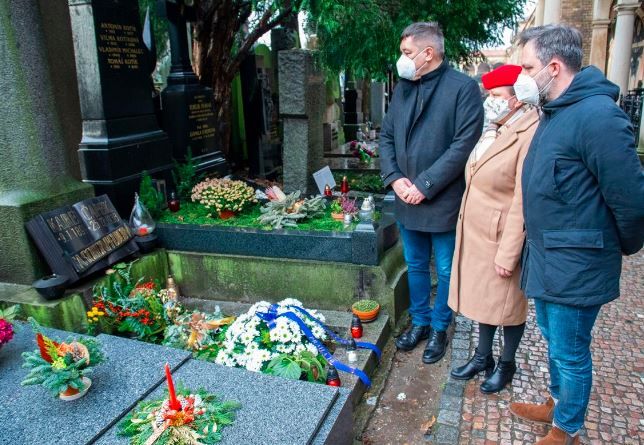 MČ Praha 10 si připomněla úmrtí Karla Čapka. Zakončila tak rok, který mu věnovala