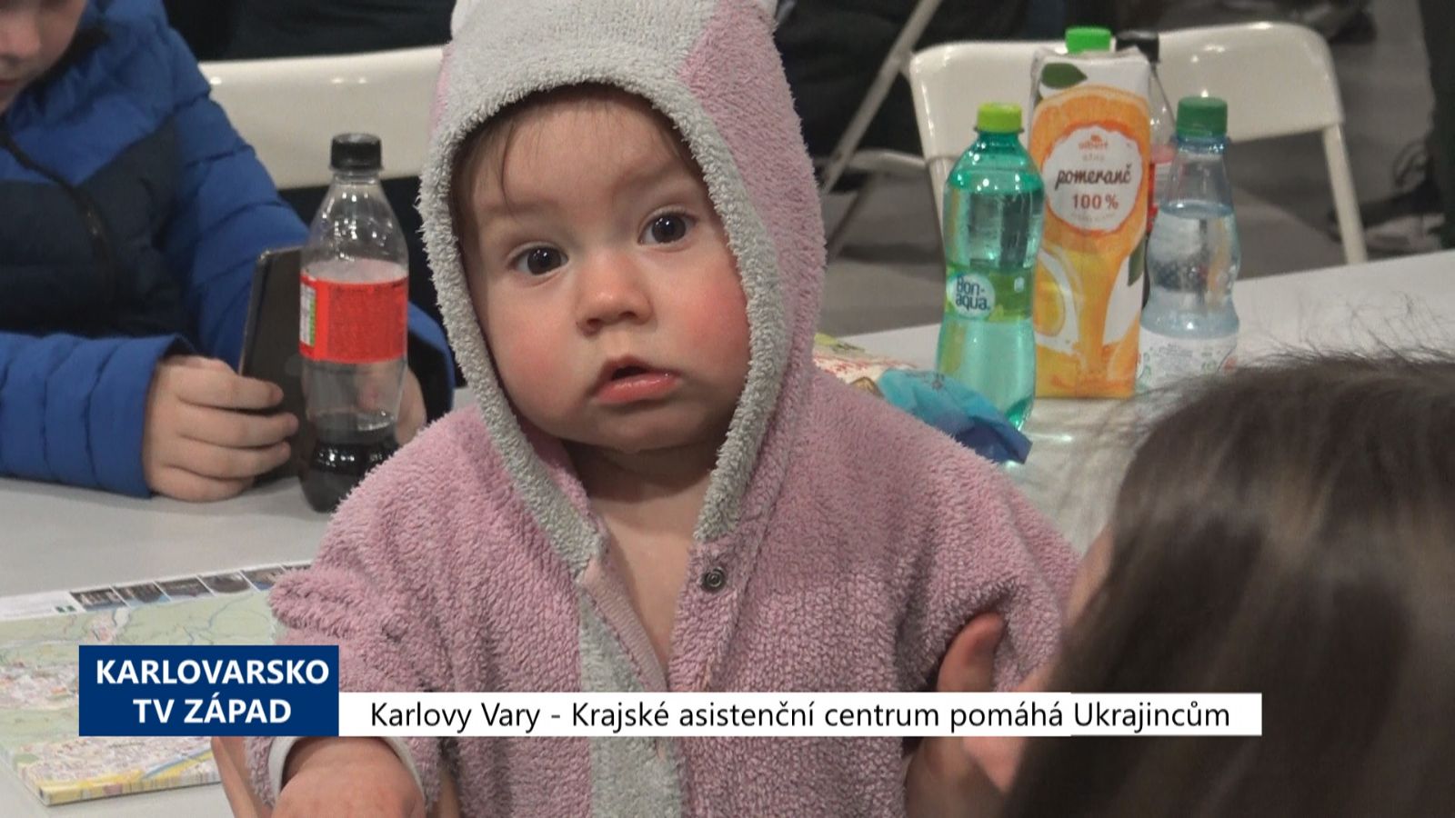Karlovy Vary: Krajské asistenční centrum pomáhá Ukrajincům (TV Západ)