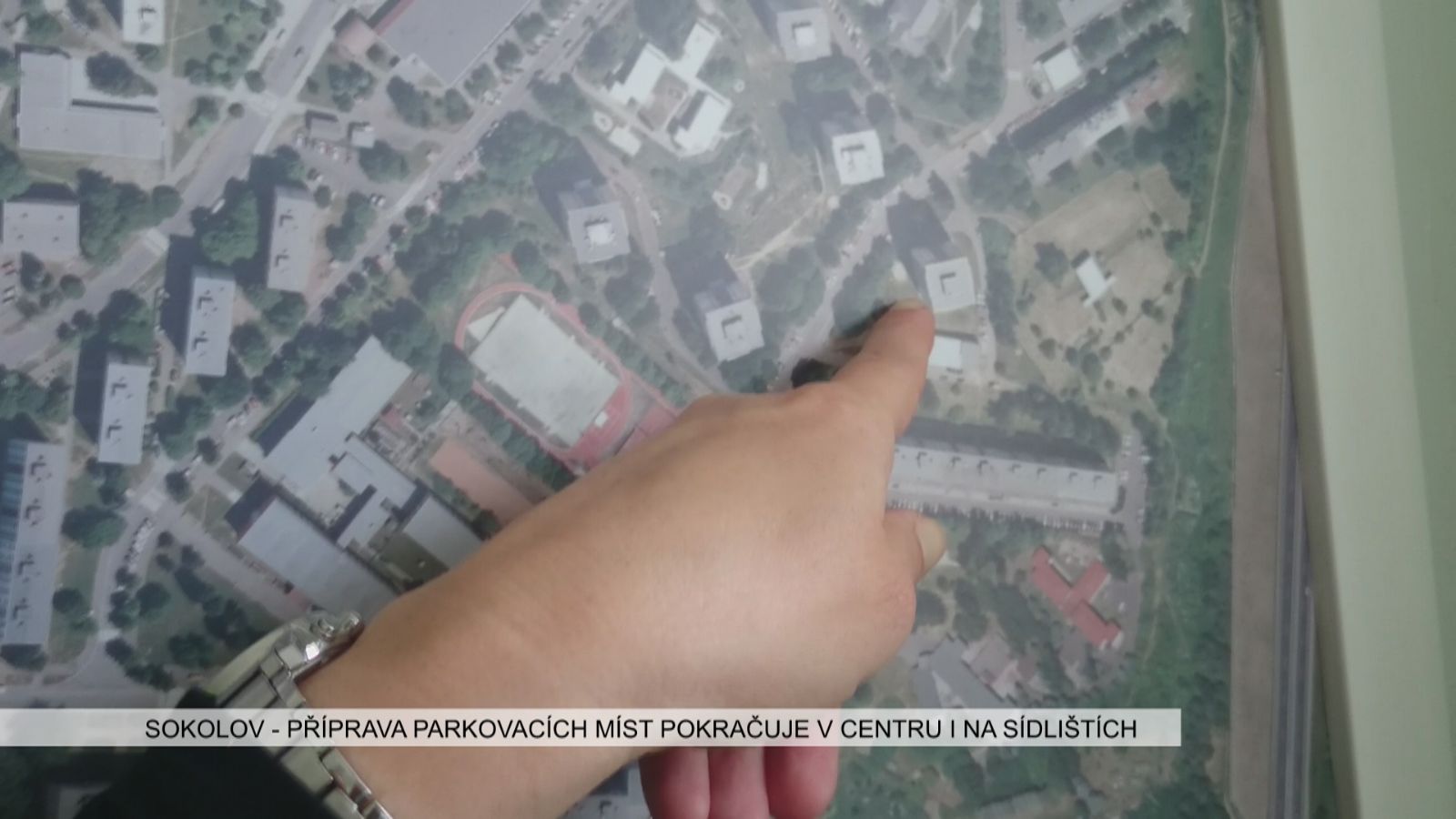 Sokolov: Příprava parkovacích míst pokračuje v centru i na sídlištích (TV Západ)