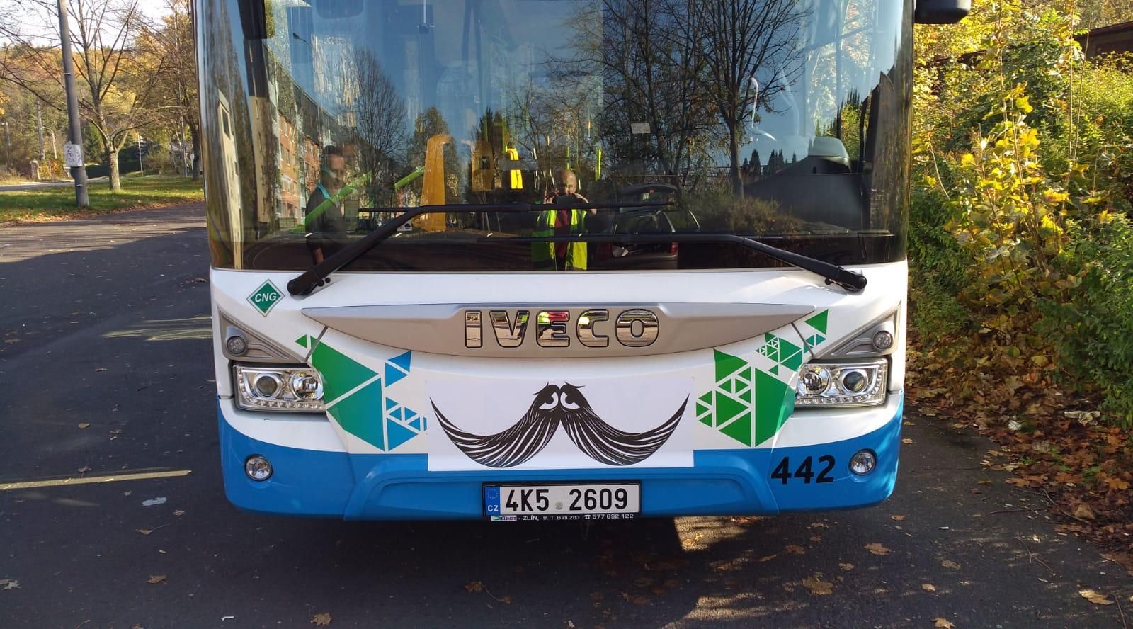 Karlovy Vary: Město brázdí autobusy s kníry