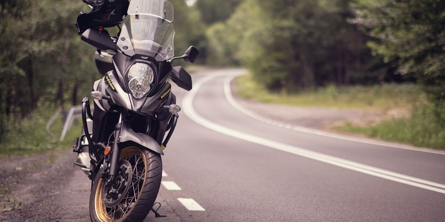 Motorkář vážně zraněn na Šumavě, byl převezen do Německa vrtulníkem